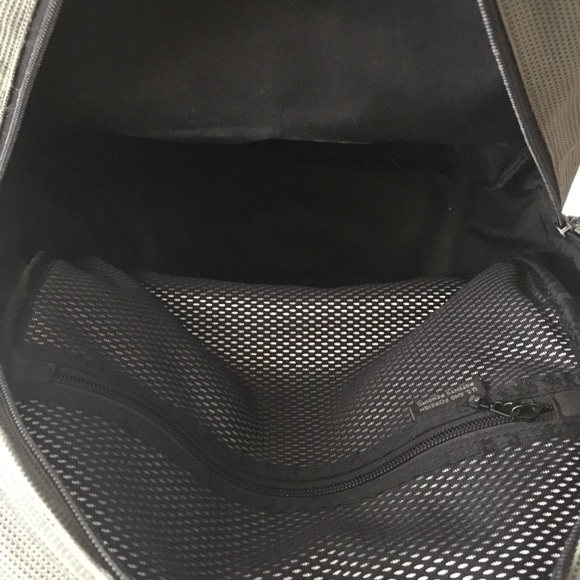 *HOST PICK* Tumi T2 Large Backpack - Picture 6 of 8